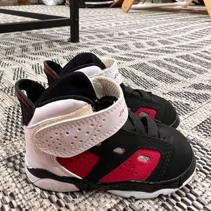 JORDAN' 6-17-23 Basketball Sneaker
Baby/Walker/Toddler 5